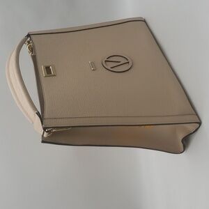 1731- Valentino By Mario Valentino Women's Bag Genuine Italian Leather NWT